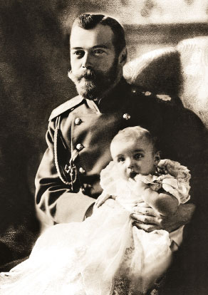 Николай II и цесаревич Алексей